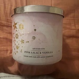 ✨⭐️Brand New bath and body works 3 wick candle
